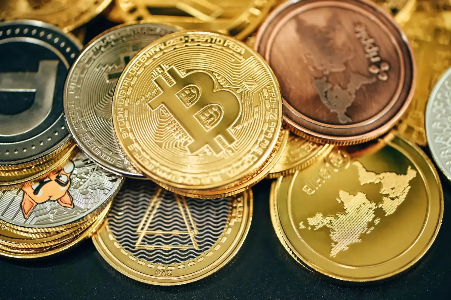 What is Cryptocurrency? Understanding Cryptocurrencies and Blockchain Technology